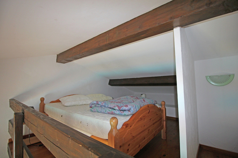 Room 4, Villa in Provence With Pool and Garden, Var