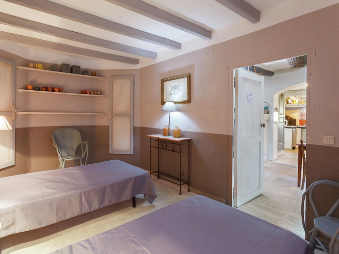 Bedroom 5, Cottage in Oppede With Pool and Garden, Vaucluse