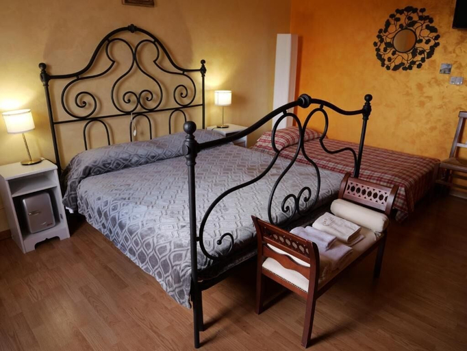 Bedroom 4, B&B Santa Vittoria, Rieti