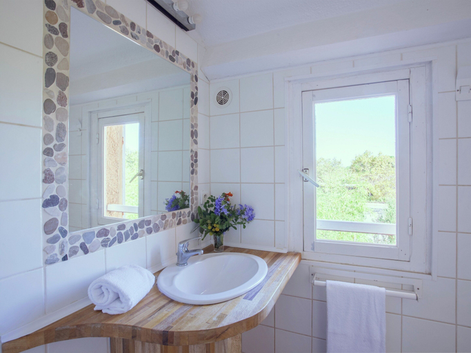 Bathroom 3, Holiday Home in Corsica by the Sea, Haute-Corse