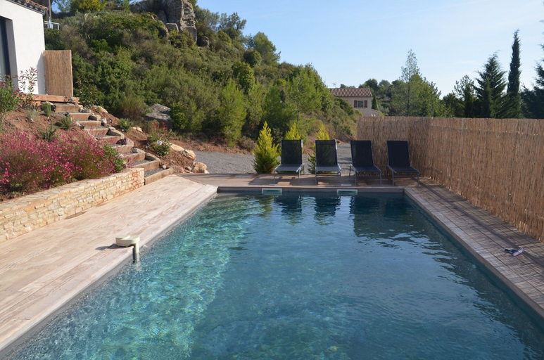 Pool 5, Stylish villa in Beaufort with private pool, Hérault
