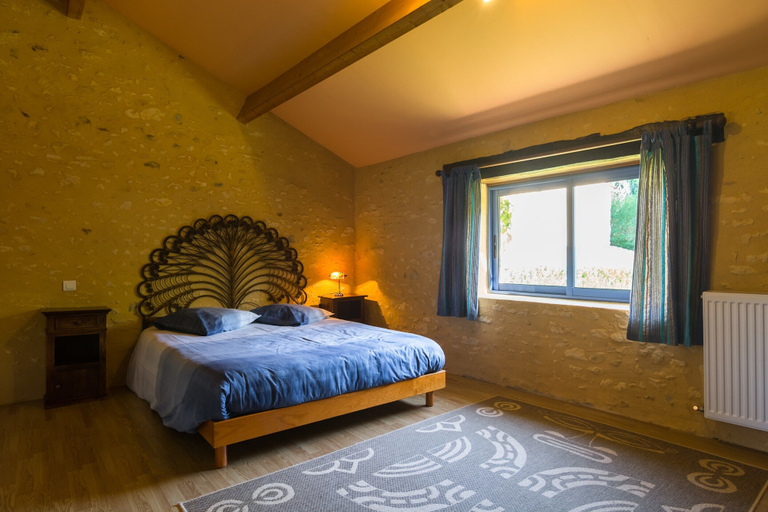 Room 2, Poolside Haven in Salles, Dordogne