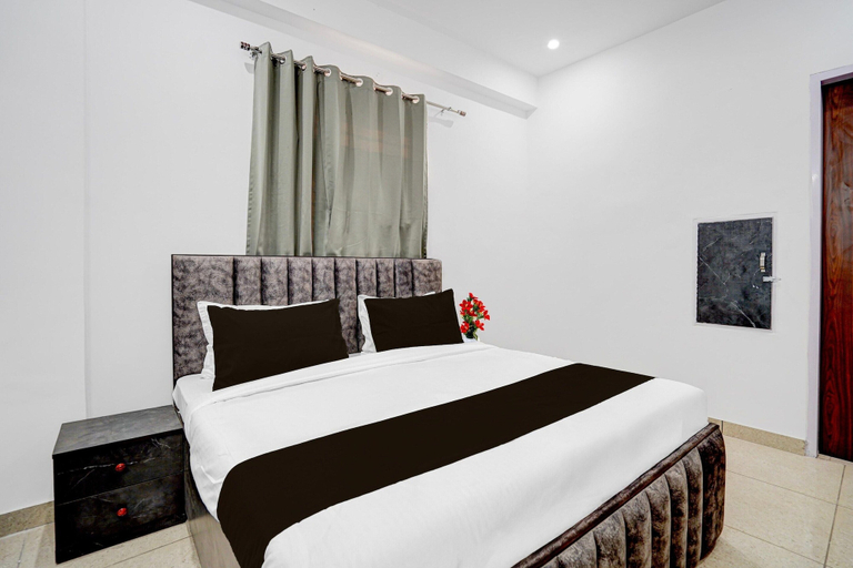Room 3, Townhouse Khandsa Road Gurugram, Gurgaon