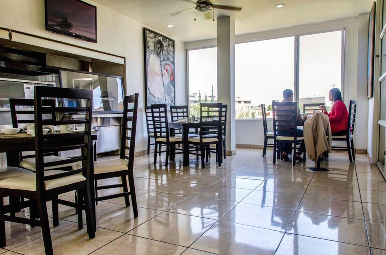 Food & Drinks 4, European Life Style Executive Suites, Zapopan