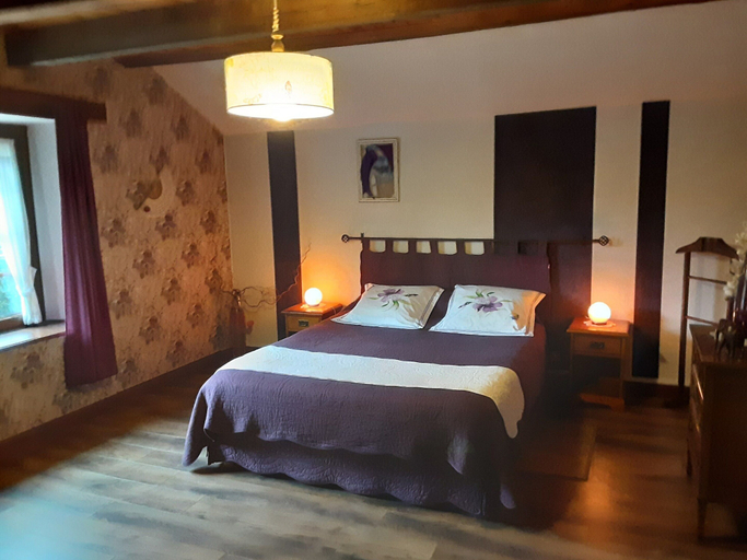 Room 3, Holiday Home in La Chapelle With Garden, Vosges