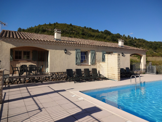Exterior 2, Holiday Home in Toulon With Pool & Beach Nearby, Ardèche