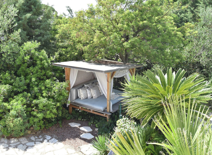 Garden 2, Villa in Frejus With Pool Near Beach, Var