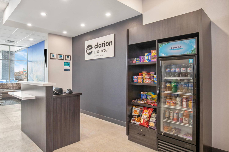 Food & Drinks 3, Clarion Pointe Winnipeg – St. Vital District, Division No. 11
