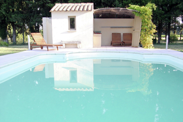 Pool 2, Villa in Valreas With Pool and Garden Views, Vaucluse