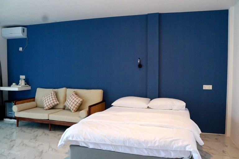 Room 2, Maduvvaree Waterfront Sands, Mulaku Atoll