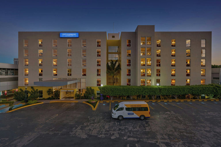Exterior & Views 2, City Express by Marriott San Luis Potosi Zona Universitaria, San Luis Potosí
