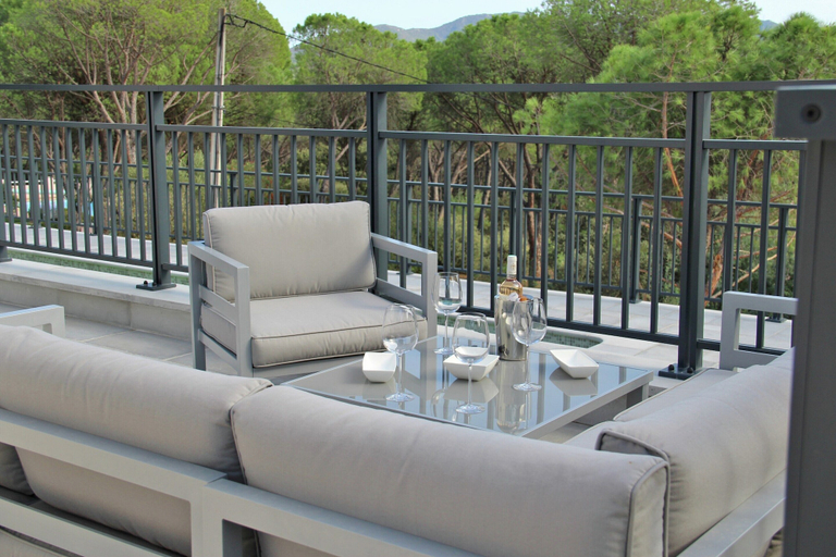 Balcony 4, Villa in Var With Pool Near Massif Maures, Var
