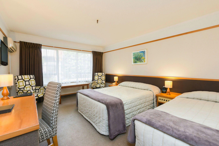 Bedroom 2, Distinction Whangarei Hotel & Conference Centre, Whangarei