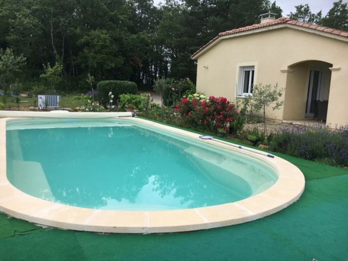 Pool 4, Villa in Cazals With Pool & Lake Nearby, Lot