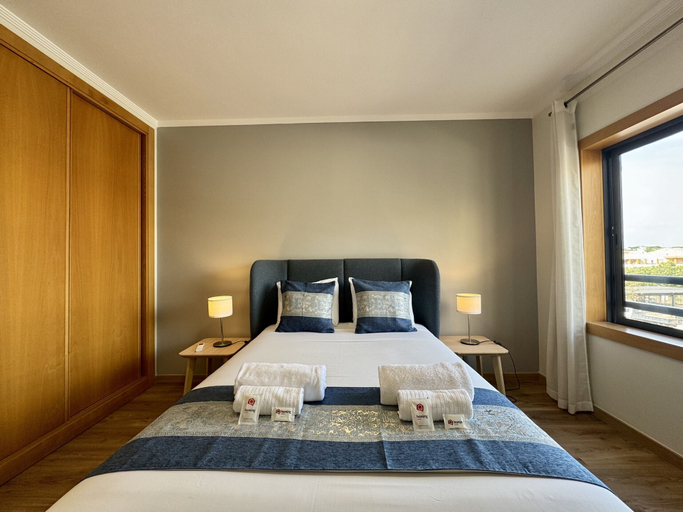 Bedroom 2, Albufeira Modern 7 by Homing, Albufeira