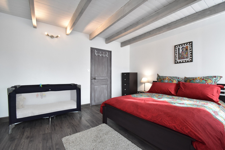 Room 5, Quiet Normandy Retreat, Manche