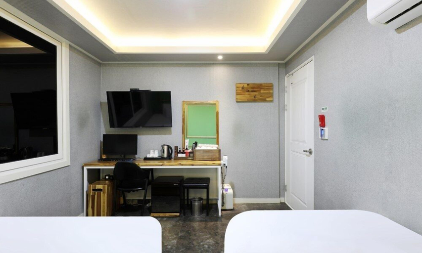 Others 2, GUKMIN HOTEL, Gumi