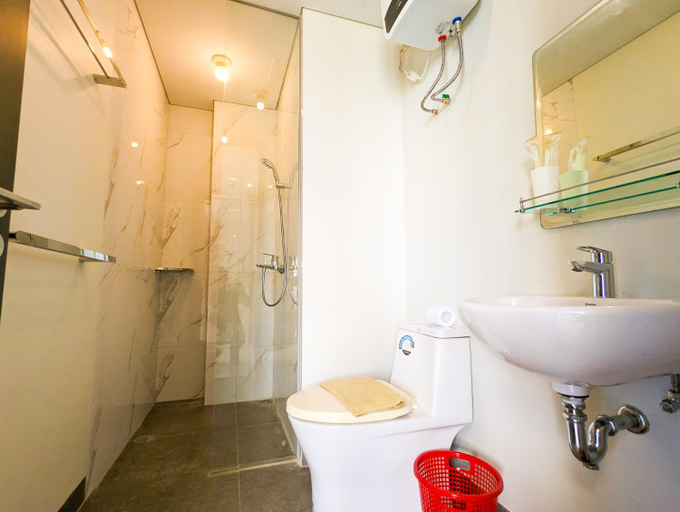 Bathroom 5, Lovina 16-AL at One Residence, Batam