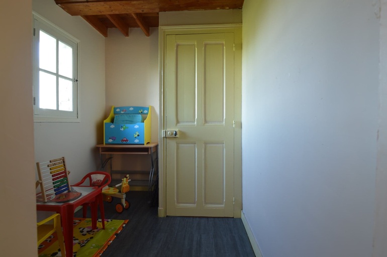 Game room, Seaside Stay in Saint-clement, Calvados