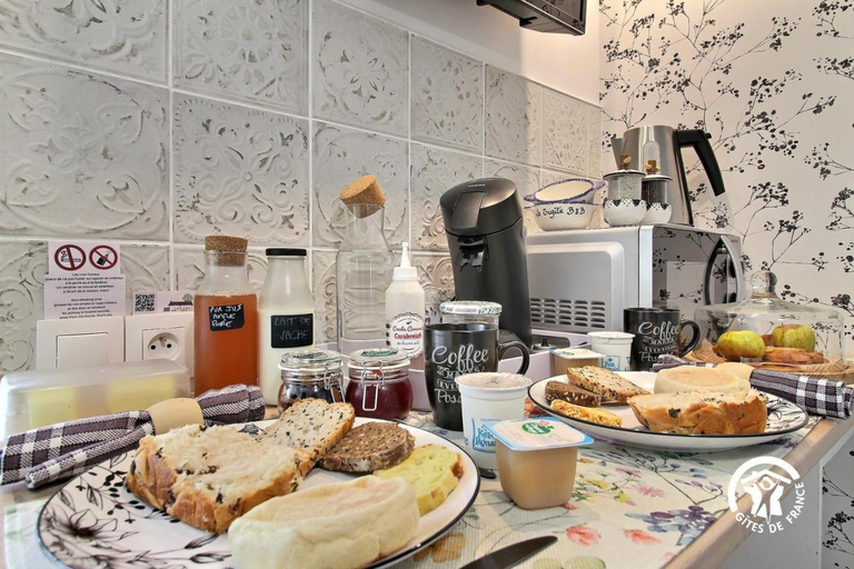 Food & Drinks, Le Tigite B&B entree privee-petit dej-linge inclus, Morbihan