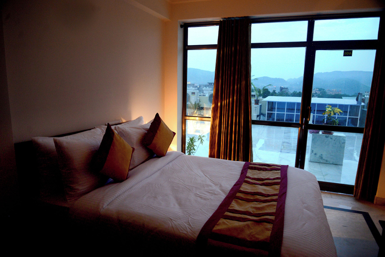 Room 3, Hotel Roselle Heights, Jaipur