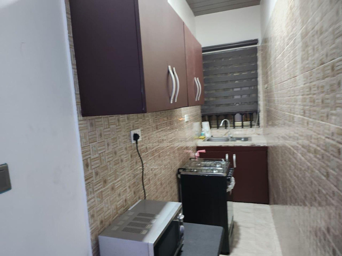 Private kitchen 3, Beautiful, Cozy Nest, Near Highway - Wifi, Netflix, Ga East