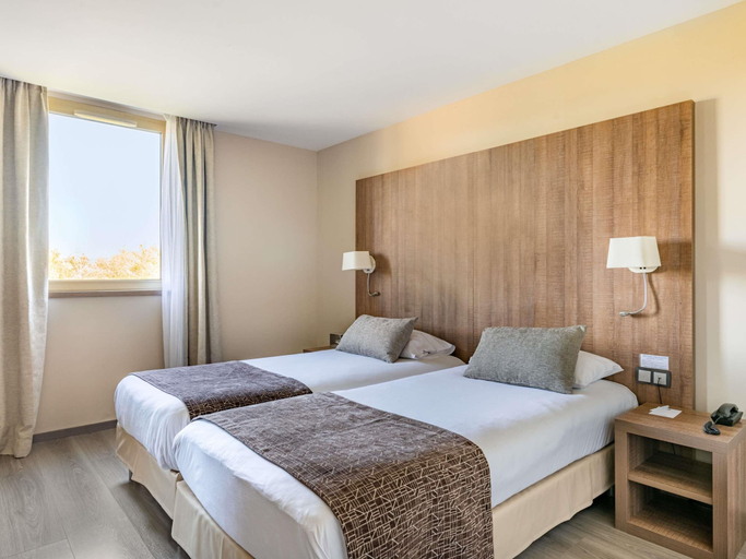 Bedroom 2, ibis Styles Lyon Sud Brignais, Rhône