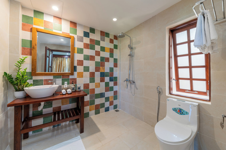 Bathroom, Sola Hoi An, Da Nang