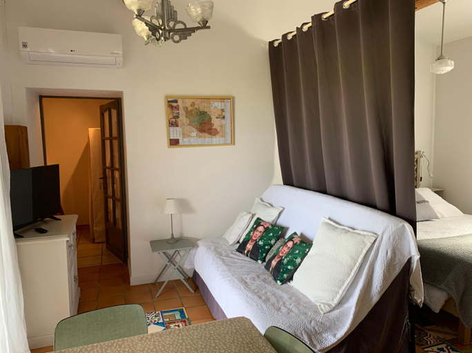 Bedroom, Chambres d'Hotes et Gites Le Mas Mellou, Vaucluse