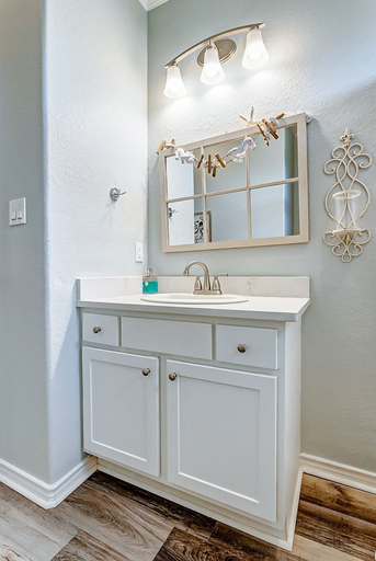 Bathroom 2, Salty Sandpiper 2 Bedroom Home, Galveston