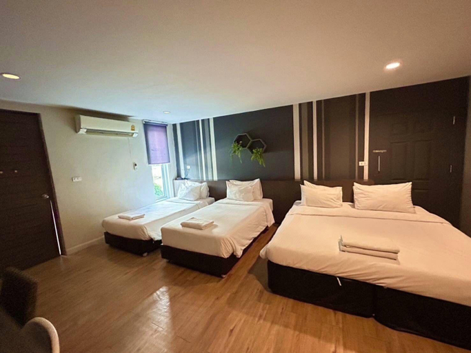 Bedroom 3, Paragon Inn, Bang Phli