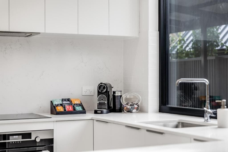 Private kitchen 2, Vale 194, Adelaide