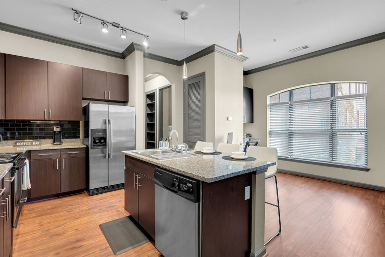 Private kitchen 4, The Metro by Stylish Stays, Tulsa