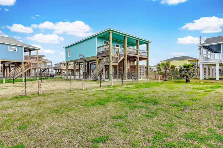 Exterior 4, Afterdunedelight 3 Bedroom Home, Galveston