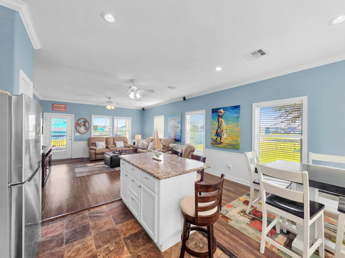 Interior 2, Crystal Moon 2 Bedroom Home, Galveston