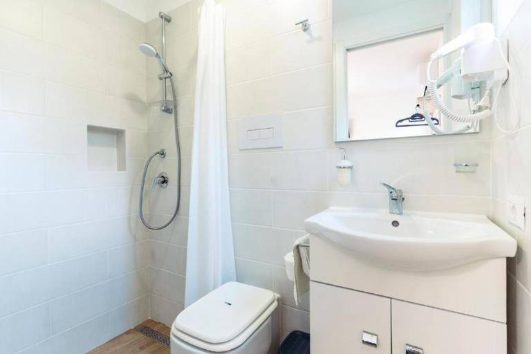 Bathroom 5, B&B Morrocoy Beach, Salerno