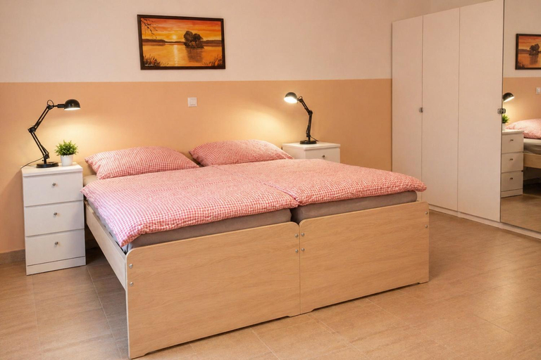 Bedroom 2, Penzion V Podzamci - bezbarierove apartmany v centru Trebone, Jindřichův Hradec