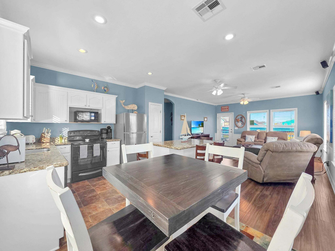 Interior 3, Crystal Moon 2 Bedroom Home, Galveston