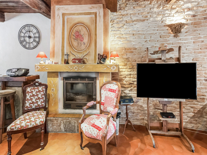 Living room 2, Holiday Home in Lorgues With Pool and Terrace, Var