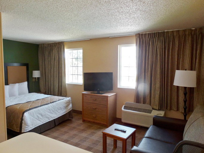 Bedroom 3, Southpoint Suites Jacksonville, Duval