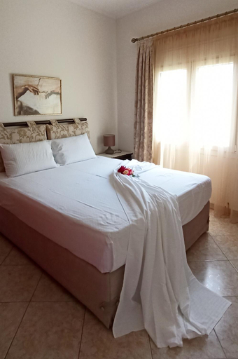 4, NEFELI VILLA, Thessaly