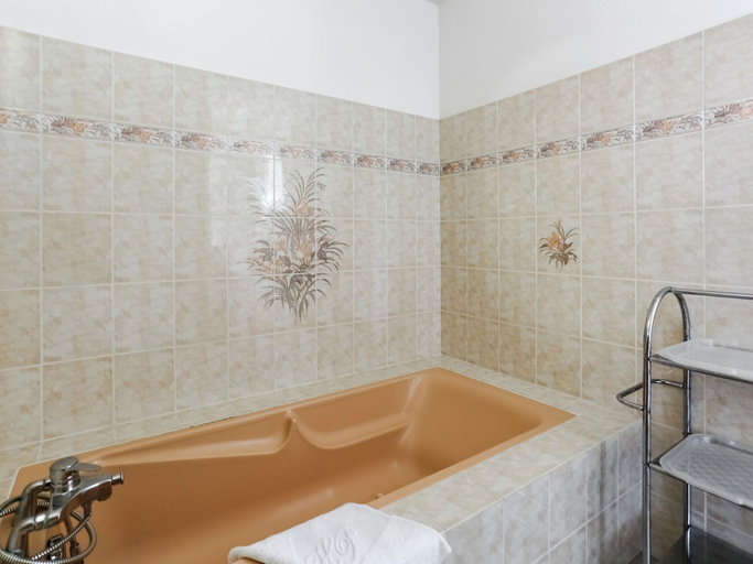 Bathroom 2, Holiday Home in Bormes With Private Pool, Var