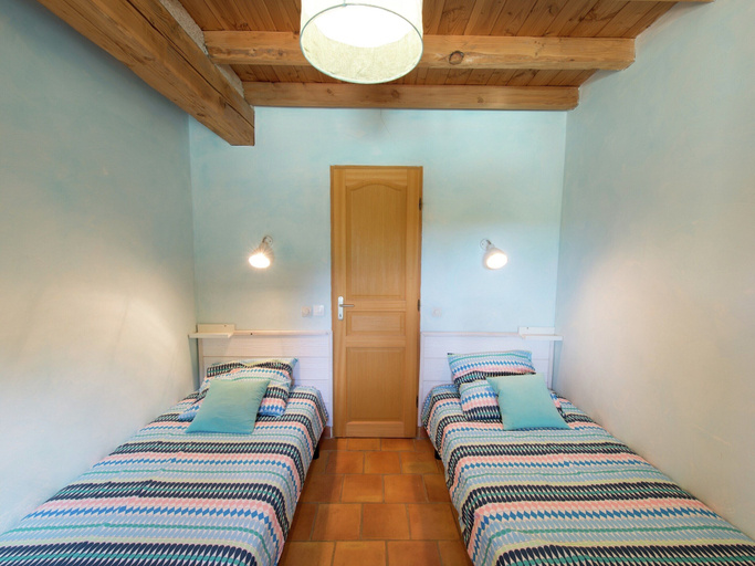 Room 5, Holiday Home in Ardeche With Pool, Ardèche