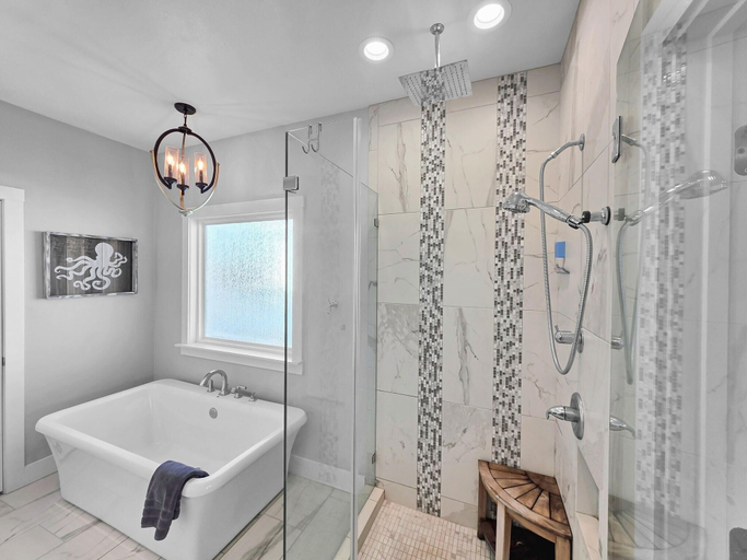 Bathroom 5, Seashell Shack On Shrimp 3 Bedroom Home, Galveston