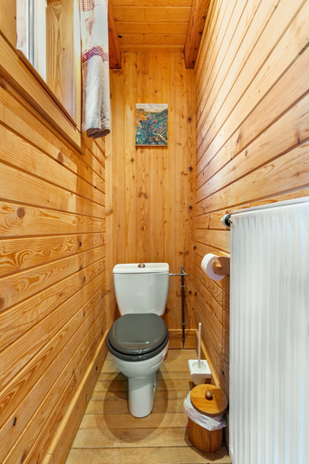 Others 3, Chalet in Harreberg With Garden Views, Moselle