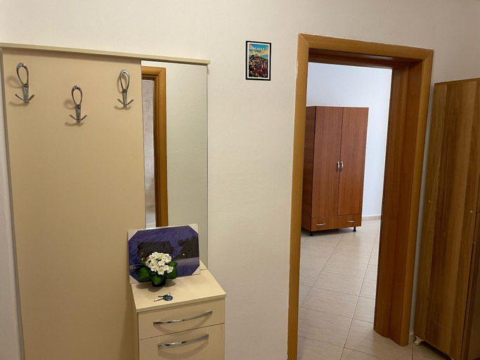 Others 4, Lindi Apartments, Vlorës