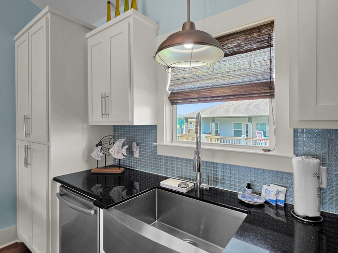 Private kitchen 5, Sun Of A Beach 3 Bedroom Home, Galveston