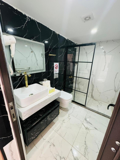 Bathroom 4, Wadi Rum Lana luxury camp, Quaira
