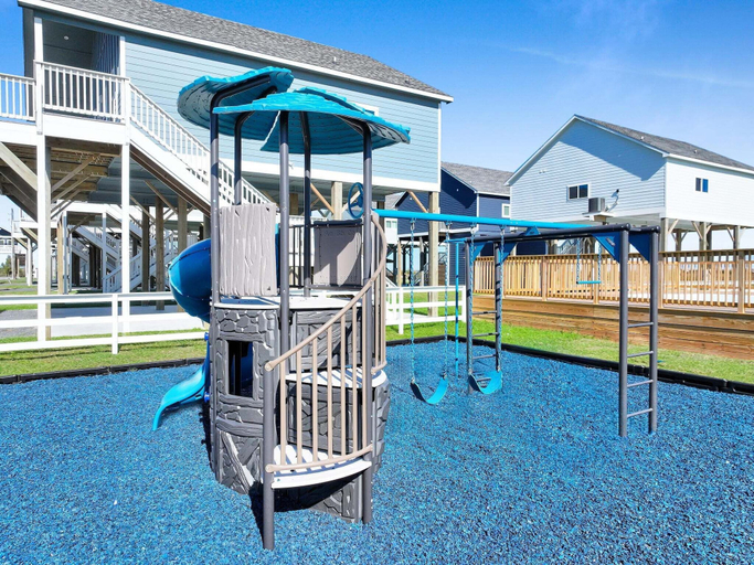 Children's area 2, Sea You Soon 2 Bedroom Home, Montgomery