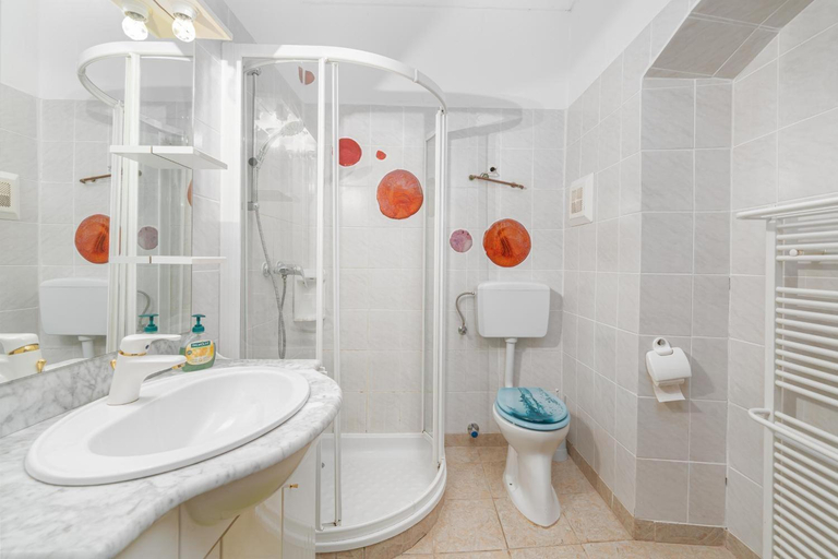 Bathroom 3, Schloss Berg Klosterle, Feldkirchen
